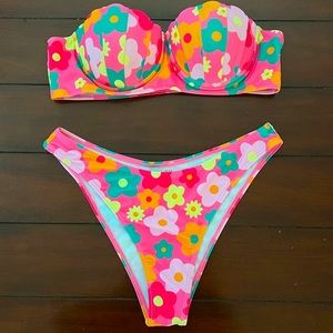 Strapless Tropical swimsuit